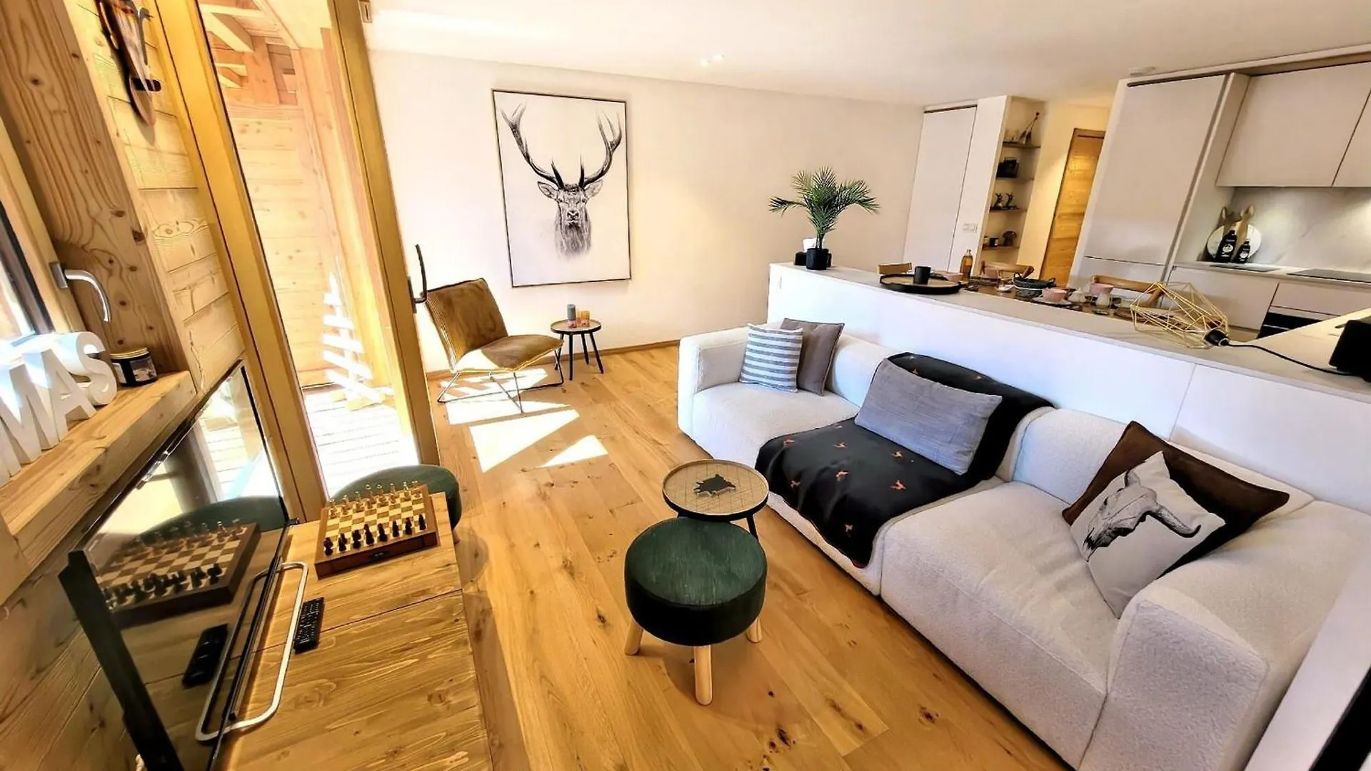 Confort Ele Gant Avec Terrasse, Ideal Pour Famille - Fr-1-598-187 Les Gets Apartment